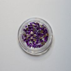 Strasszkõ Négyzet LILA 2